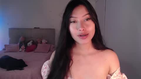 Snapshot of emily_swan_04 chatting on January 8, 2025, 5:26 pm Emily  Swan online show from January 8, 2025, 5:26 pm