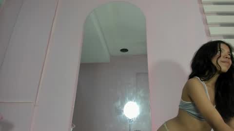 Snapshot of emily_sweett12 chatting on February 17, 2025, 3:31 pm Emily online show from February 17, 2025, 3:31 pm