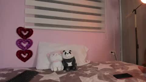 Snapshot of emily_sweett12 chatting on February 25, 2025, 12:55 pm Emily online show from February 25, 2025, 12:55 pm