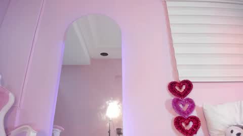 Snapshot of emily_sweett12 chatting on February 27, 2025, 5:15 pm Emily online show from February 27, 2025, 5:15 pm