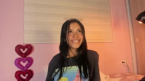 Snapshot of emily_sweett12 chatting on March 6, 2025, 7:21 pm Emily online show from March 6, 2025, 7:21 pm