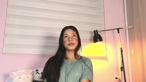 Snapshot of emily_sweett12 chatting on September 10, 2025, 12:16 pm Emily online show from September 10, 2025, 12:16 pm