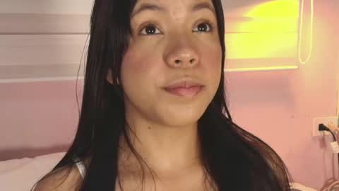 Snapshot of emily_sweett12 chatting on October 18, 2025, 12:28 pm Emily online show from October 18, 2025, 12:28 pm