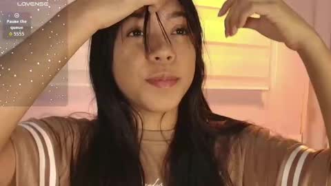 Snapshot of emily_sweett12 chatting on November 19, 2025, 12:05 pm Emily online show from November 19, 2025, 12:05 pm