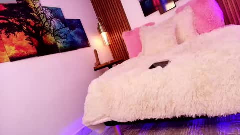 Emily. online show from September 15, 2025, 3:28 am