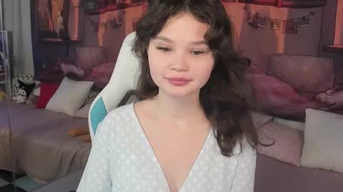 Snapshot of emilychaves chatting on November 15, 2025, 5:09 pm Emilyhaves online show from November 15, 2025, 5:09 pm