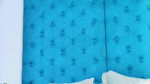 Snapshot of emilycolle_ chatting on December 14, 2025, 7:40 pm Emily online show from December 14, 2025, 7:40 pm