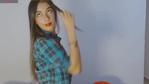 Snapshot of emilygaviria chatting on February 2, 2025, 8:19 pm EMILY GAVIRIA online show from February 2, 2025, 8:19 pm