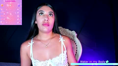 Snapshot of emilyh_ chatting on December 21, 2024, 6:02 pm Emily online show from December 21, 2024, 6:02 pm