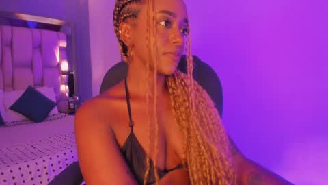 Snapshot of emilyhaan_ chatting on January 30, 2025, 8:10 pm Emily online show from January 30, 2025, 8:10 pm