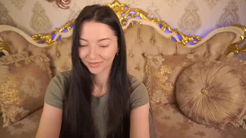Snapshot of emilyhalls chatting on March 6, 2025, 7:25 am Emily online show from March 6, 2025, 7:25 am