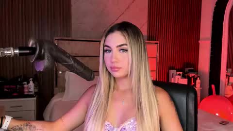 Snapshot of emilyhendrix_ chatting on September 16, 2025, 8:32 pm Emily Hendrix online show from September 16, 2025, 8:32 pm