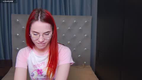 EmilyKents online show from December 6, 2024, 1:29 am