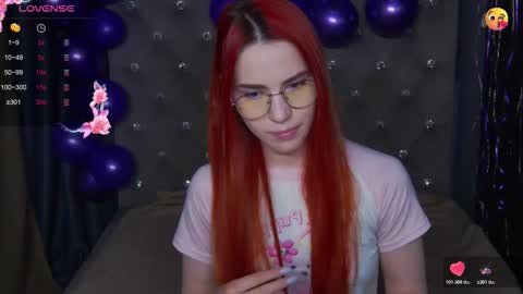 Snapshot of emilykents chatting on November 13, 2025, 1:15 am EmilyKents online show from November 13, 2025, 1:15 am