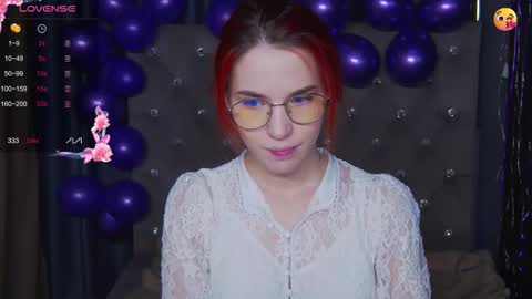 Snapshot of emilykents chatting on November 28, 2025, 12:35 am EmilyKents online show from November 28, 2025, 12:35 am