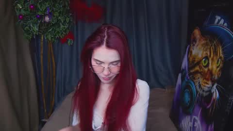 Snapshot of emilykents chatting on December 15, 2025, 12:59 am EmilyKents online show from December 15, 2025, 12:59 am