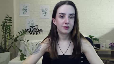 Snapshot of emilylayer chatting on January 6, 2025, 9:00 pm Emyli online show from January 6, 2025, 9:00 pm