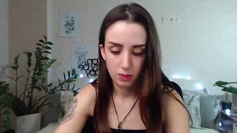 Snapshot of emilylayer chatting on January 26, 2025, 6:17 am Emyli online show from January 26, 2025, 6:17 am