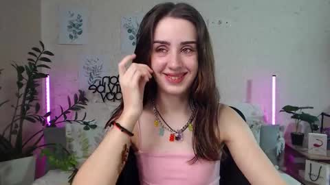 Snapshot of emilylayer chatting on January 28, 2025, 8:58 pm Emyli online show from January 28, 2025, 8:58 pm