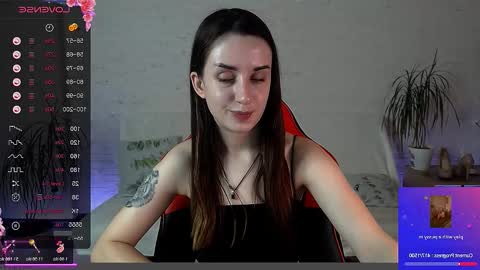 Snapshot of emilylayer chatting on November 24, 2025, 12:32 am Emyli online show from November 24, 2025, 12:32 am