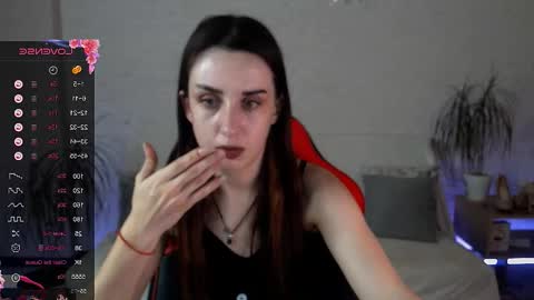 Snapshot of emilylayer chatting on November 30, 2025, 12:47 am Emyli online show from November 30, 2025, 12:47 am