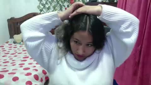 Snapshot of emilylove14 chatting on December 29, 2024, 1:34 am Emily Cortez online show from December 29, 2024, 1:34 am