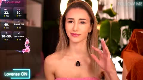 Snapshot of emilyraymont chatting on November 4, 2025, 6:12 am Emily online show from November 4, 2025, 6:12 am