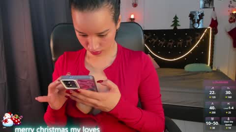 Snapshot of emilyrousex chatting on December 30, 2024, 3:35 pm emilyrousex online show from December 30, 2024, 3:35 pm