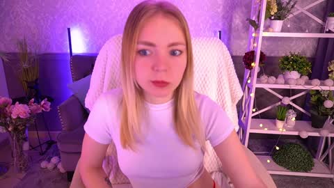 Snapshot of emilysunshines chatting on February 2, 2025, 9:34 pm MY NAME IS Emily WELCOME EVERYONE I WILL BE HAPPY TO GIVE YOU WHAT YOU HAVE DREAMED OF FOR SO LONG online show from February 2, 2025, 9:34 pm