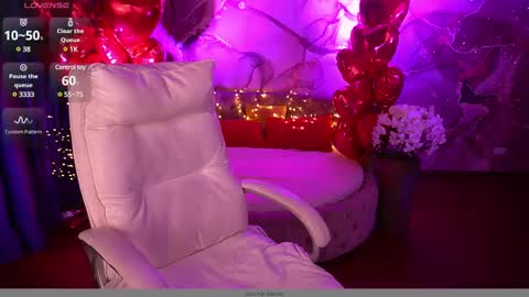 Snapshot of emilysunshines chatting on February 20, 2025, 9:20 pm MY NAME IS Emily WELCOME EVERYONE I WILL BE HAPPY TO GIVE YOU WHAT YOU HAVE DREAMED OF FOR SO LONG online show from February 20, 2025, 9:20 pm