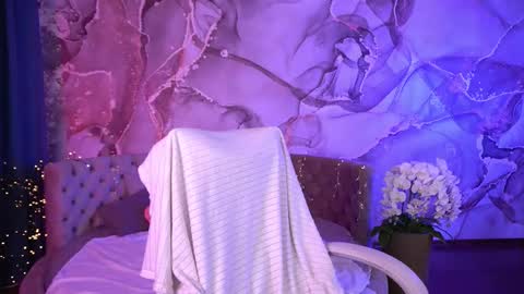 Snapshot of emilysunshines chatting on October 5, 2025, 12:58 pm MY NAME IS Emily WELCOME EVERYONE I WILL BE HAPPY TO GIVE YOU WHAT YOU HAVE DREAMED OF FOR SO LONG online show from October 5, 2025, 12:58 pm
