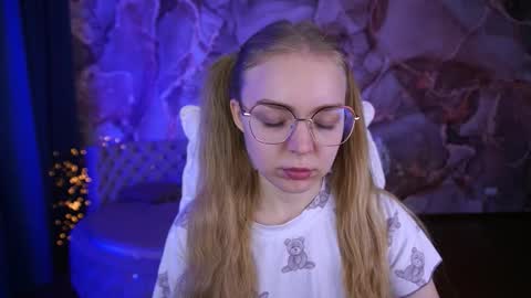 Snapshot of emilysunshines chatting on October 20, 2025, 6:47 am MY NAME IS Emily WELCOME EVERYONE I WILL BE HAPPY TO GIVE YOU WHAT YOU HAVE DREAMED OF FOR SO LONG online show from October 20, 2025, 6:47 am