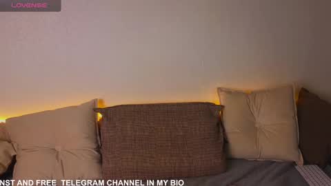 Snapshot of emilytrays chatting on December 11, 2024, 3:24 am Emily wish-list  online show from December 11, 2024, 3:24 am