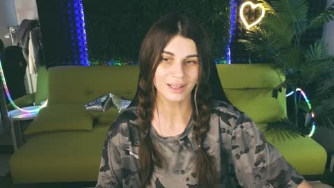 Emily online show from January 20, 2025, 4:32 am