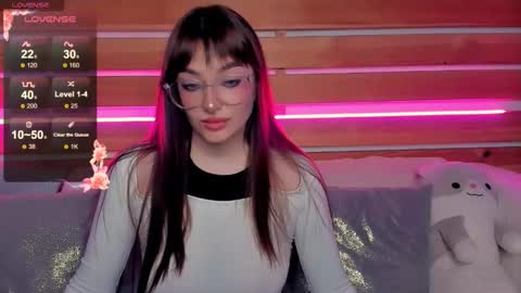 Snapshot of emilytylerr chatting on October 2, 2025, 7:59 am Emily online show from October 2, 2025, 7:59 am