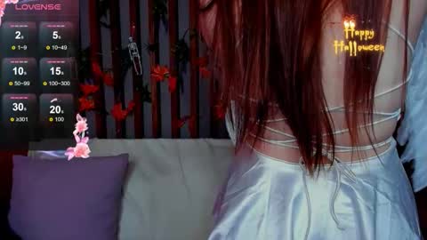 Snapshot of emilytylerr chatting on October 31, 2025, 4:13 am Emily online show from October 31, 2025, 4:13 am