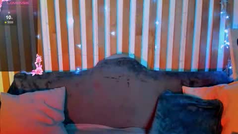 Snapshot of emilytylerr chatting on November 18, 2025, 8:08 am Emily online show from November 18, 2025, 8:08 am