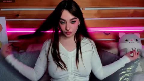 Snapshot of emilytylerr chatting on December 3, 2025, 8:00 am Emily online show from December 3, 2025, 8:00 am