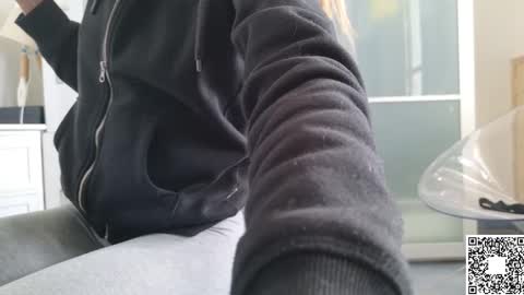 Emily ----  online show from February 17, 2025, 9:35 am