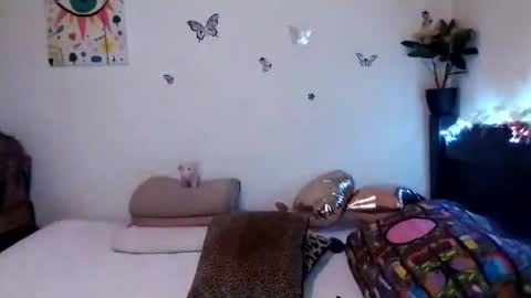 Snapshot of emilywhitee_ chatting on December 13, 2024, 3:16 am Valentina independent model online show from December 13, 2024, 3:16 am