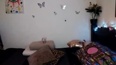 Snapshot of emilywhitee_ chatting on December 23, 2024, 3:40 am Valentina independent model online show from December 23, 2024, 3:40 am