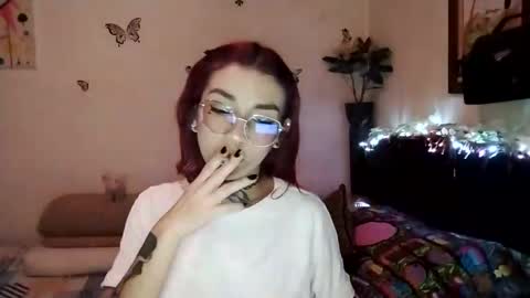 Snapshot of emilywhitee_ chatting on February 6, 2025, 2:22 am Valentina independent model online show from February 6, 2025, 2:22 am