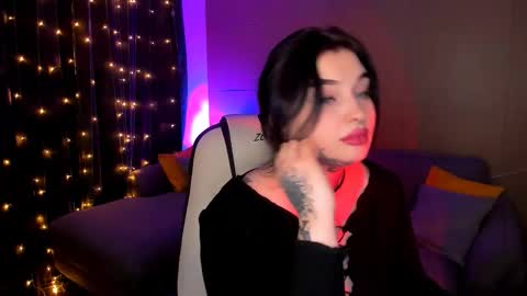 Snapshot of emilywoods_ chatting on November 20, 2025, 8:14 am Emily online show from November 20, 2025, 8:14 am