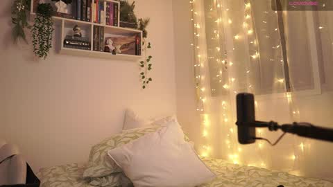 Snapshot of emilyxrose_ chatting on December 3, 2024, 9:56 pm IG thickemmsss online show from December 3, 2024, 9:56 pm