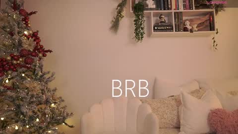 Snapshot of emilyxrose_ chatting on December 13, 2024, 10:13 pm IG thickemmsss online show from December 13, 2024, 10:13 pm