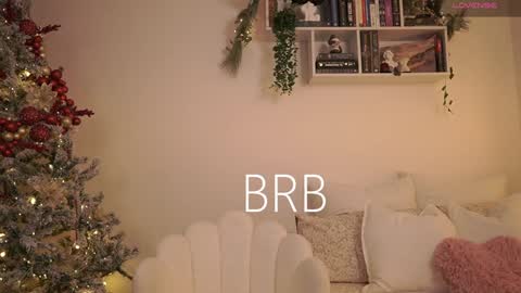 Snapshot of emilyxrose_ chatting on December 14, 2024, 11:01 pm IG thickemmsss online show from December 14, 2024, 11:01 pm