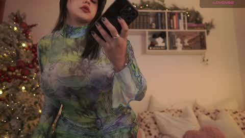 Snapshot of emilyxrose_ chatting on December 26, 2024, 7:27 pm IG thickemmsss online show from December 26, 2024, 7:27 pm