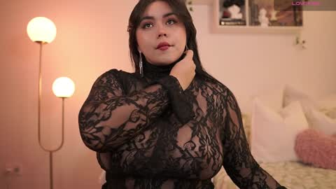 Snapshot of emilyxrose_ chatting on January 8, 2025, 7:45 pm IG thickemmsss online show from January 8, 2025, 7:45 pm