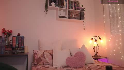 Snapshot of emilyxrose_ chatting on September 14, 2025, 5:01 pm IG thickemmsss online show from September 14, 2025, 5:01 pm