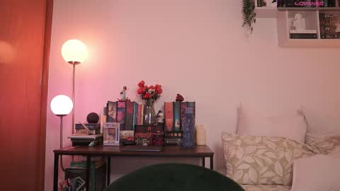 Snapshot of emilyxrose_ chatting on October 27, 2025, 6:12 pm IG thickemmsss online show from October 27, 2025, 6:12 pm